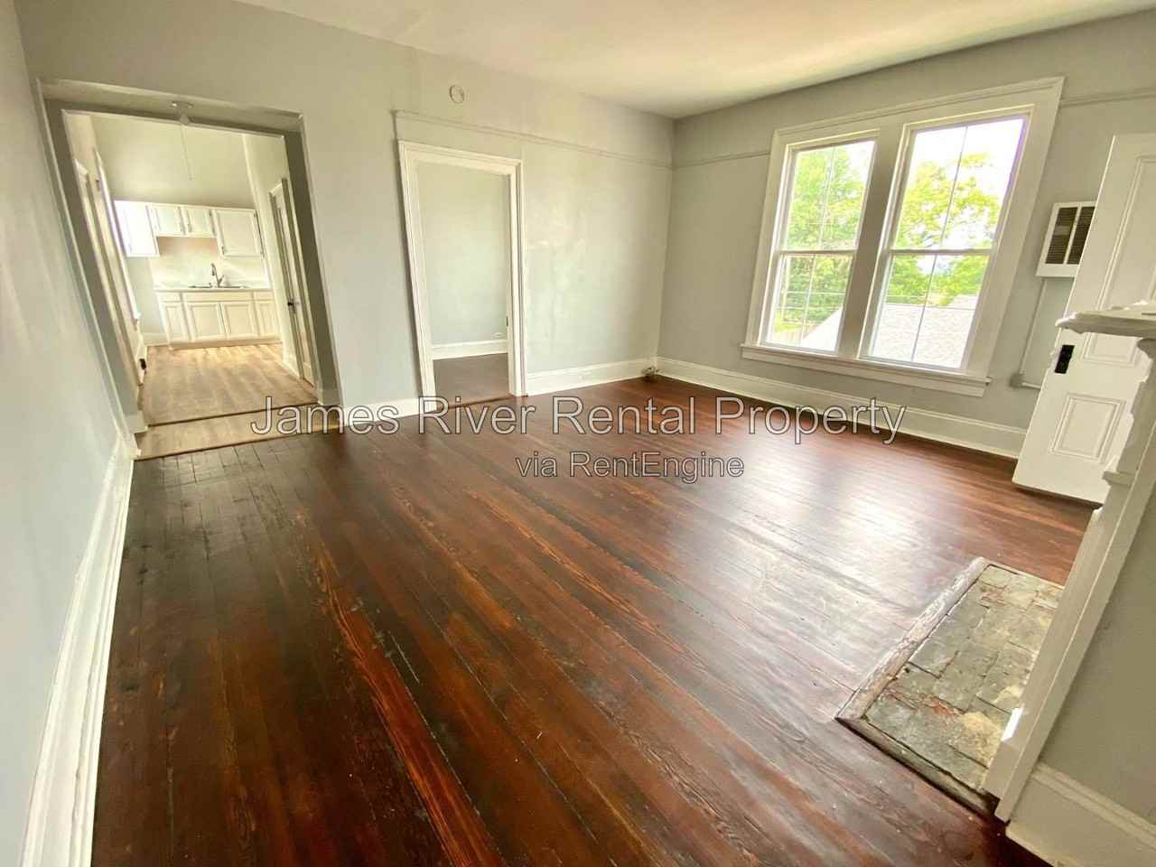 1003 Floyd St #3 - Photo 2 of 17