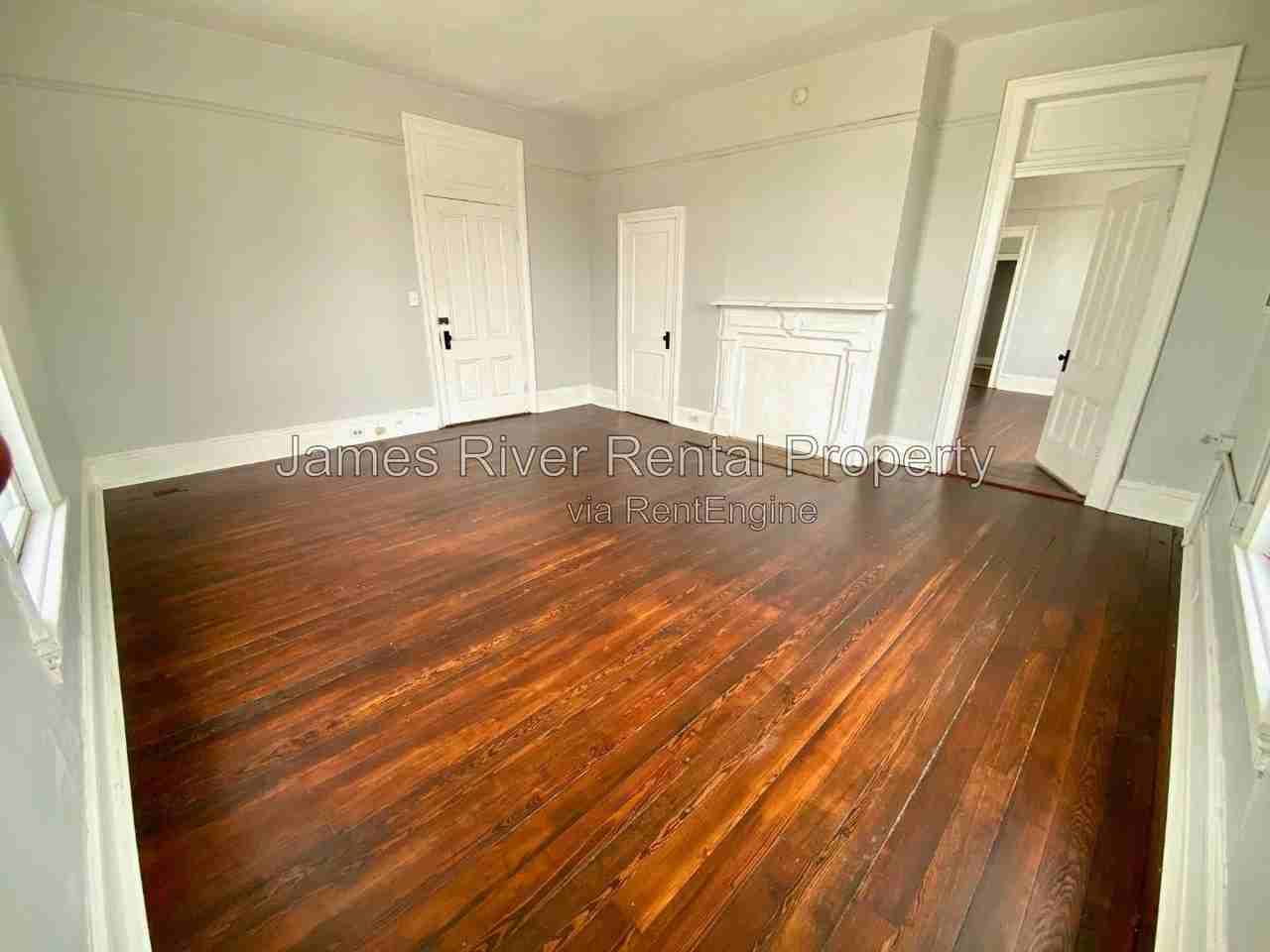 1003 Floyd St #3 - Photo 7 of 17