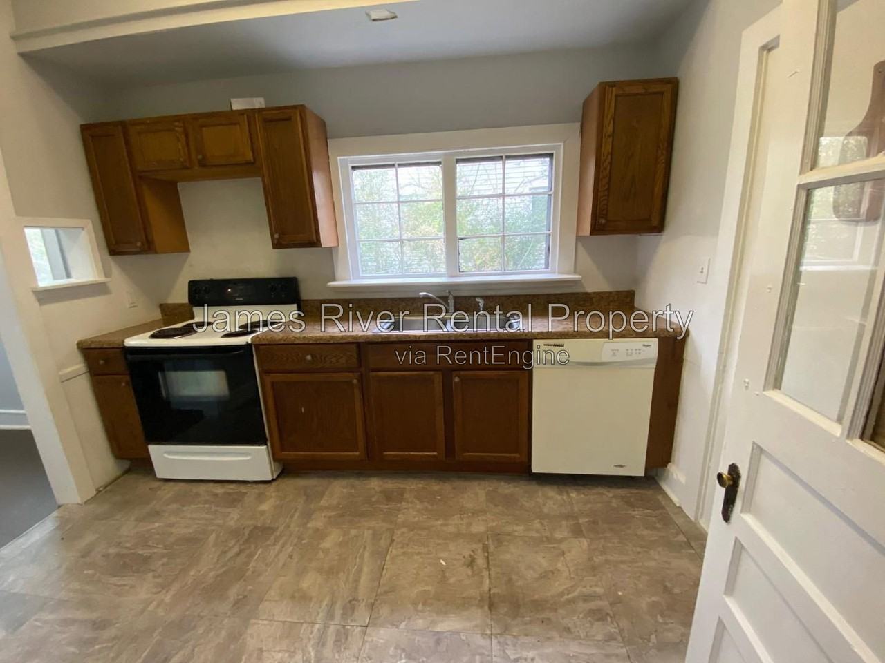 1003 Floyd St #2 - Photo 6 of 13