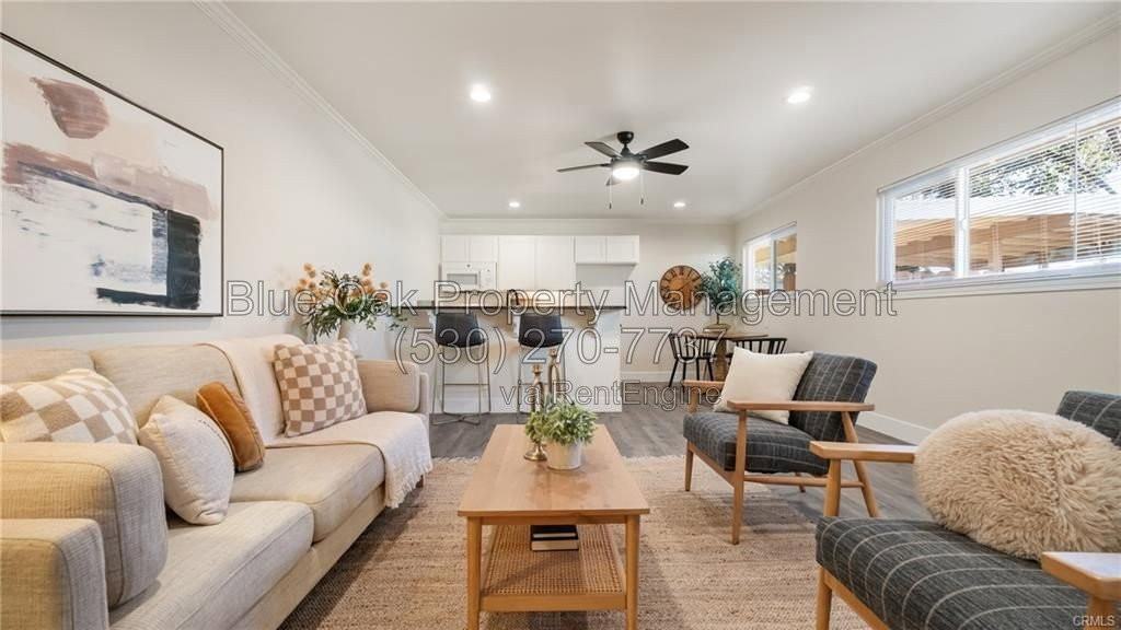 141 W Lassen Ave - Photo 2 of 11