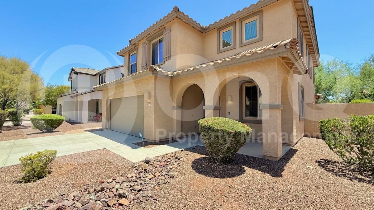 4477 S Leisure Way - Photo 4 of 47