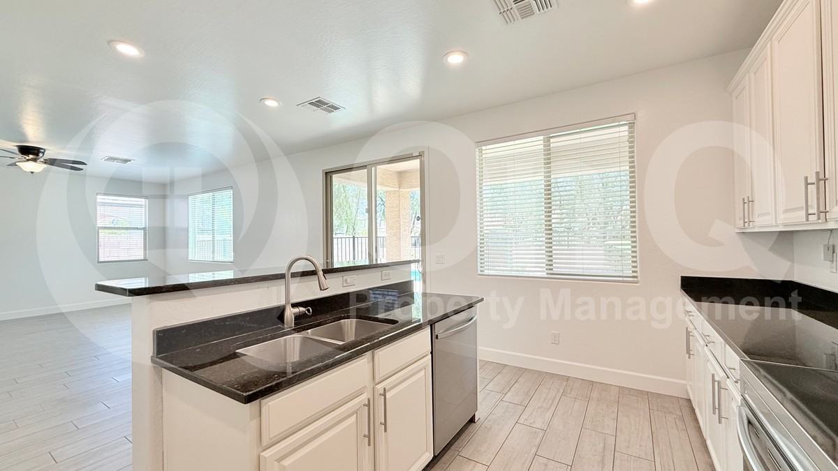 4477 S Leisure Way - Photo 6 of 47