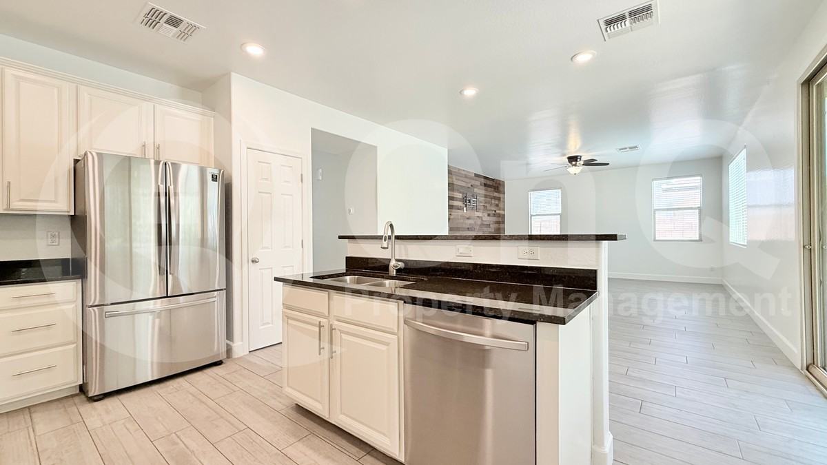4477 S Leisure Way - Photo 7 of 47