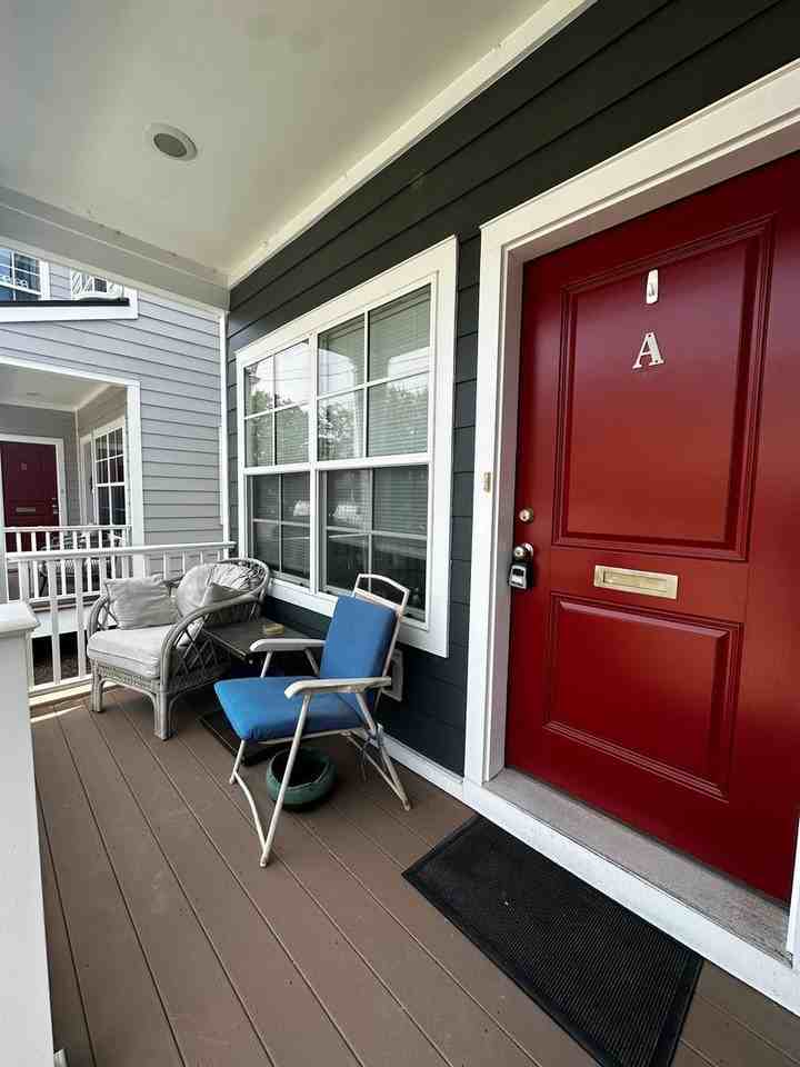 1322 Mcdonough St #A - Photo 4 of 16