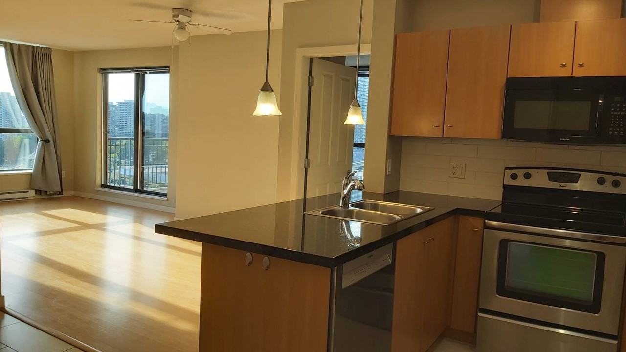 511 Rochester Ave - Photo 3 of 10