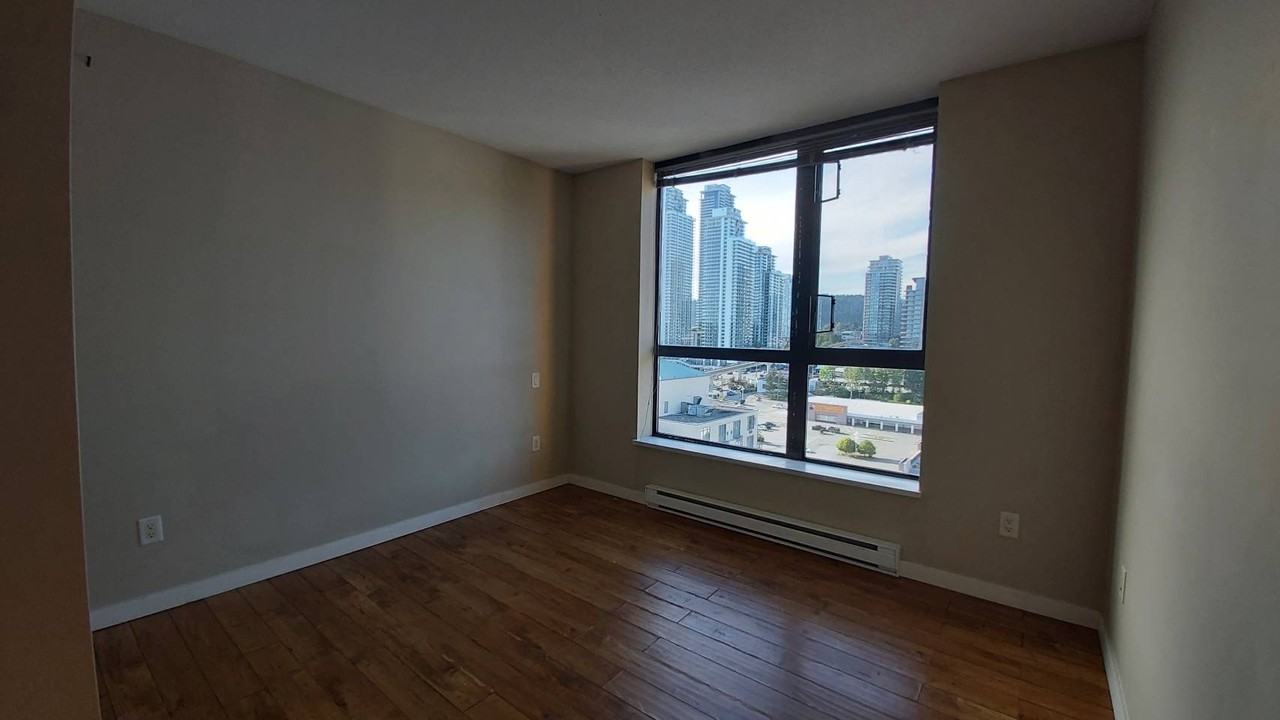 511 Rochester Ave - Photo 5 of 10