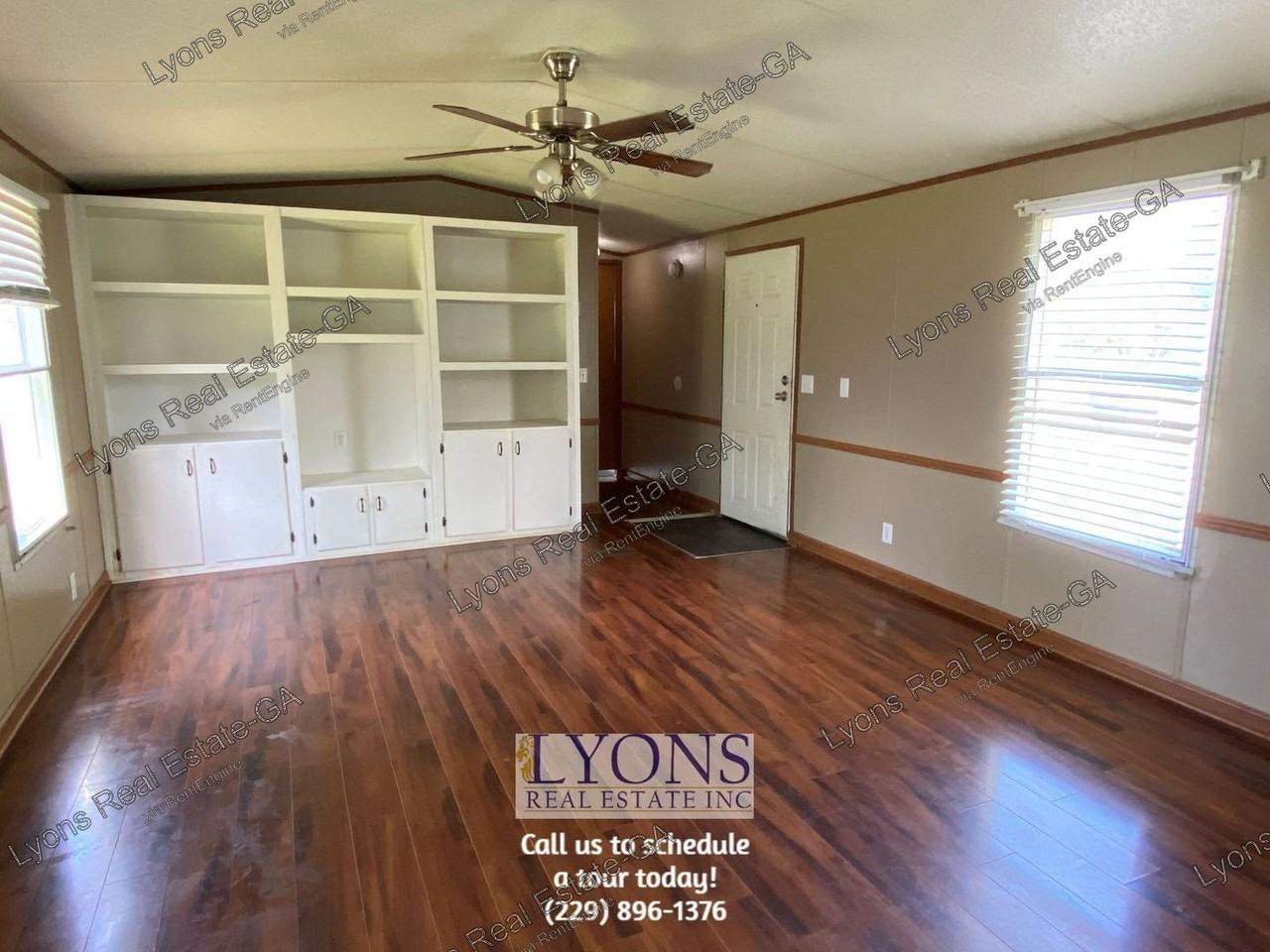 1913 Windsor Ave - Photo 3 of 13