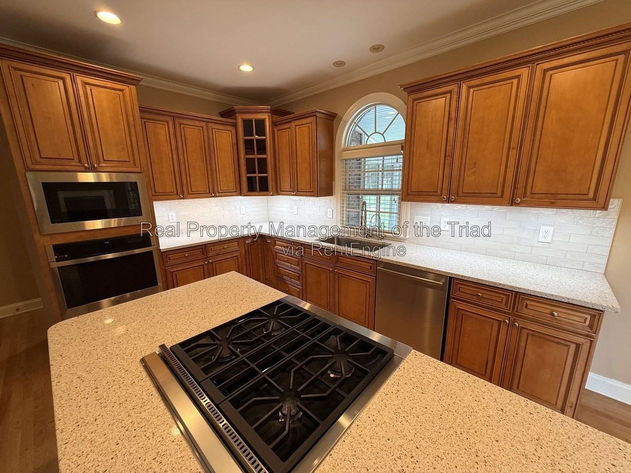 1016 Longhorn Ct - Photo 6 of 30