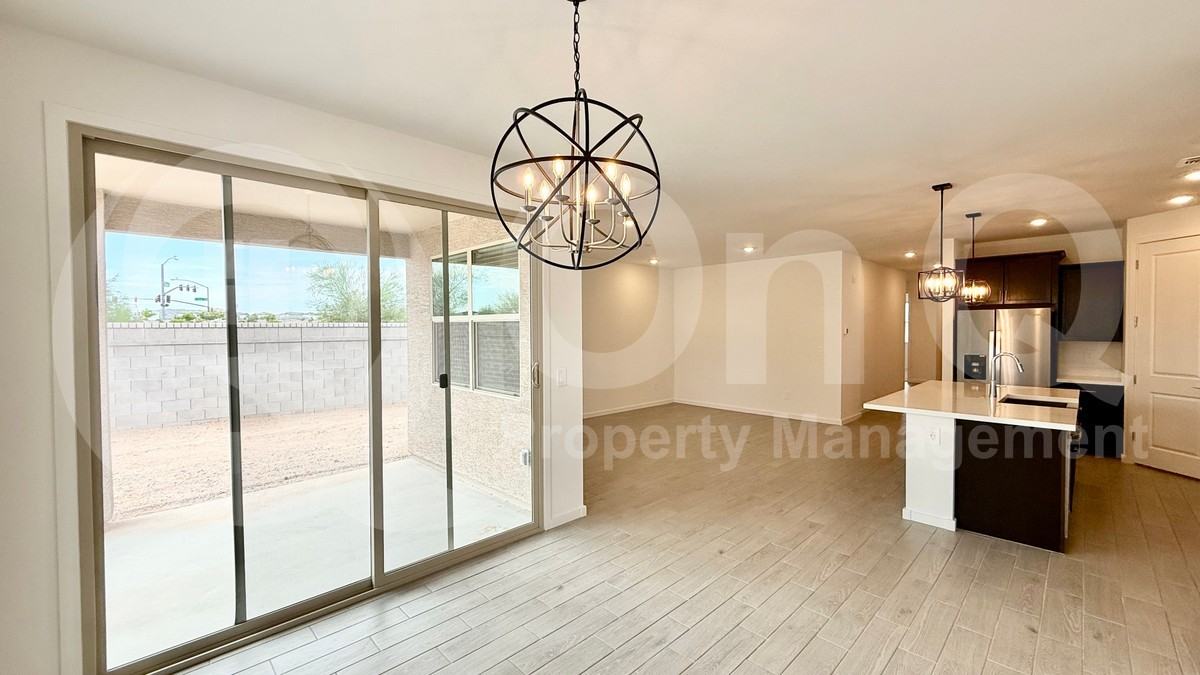 4422 W Hunter Trl - Photo 5 of 26