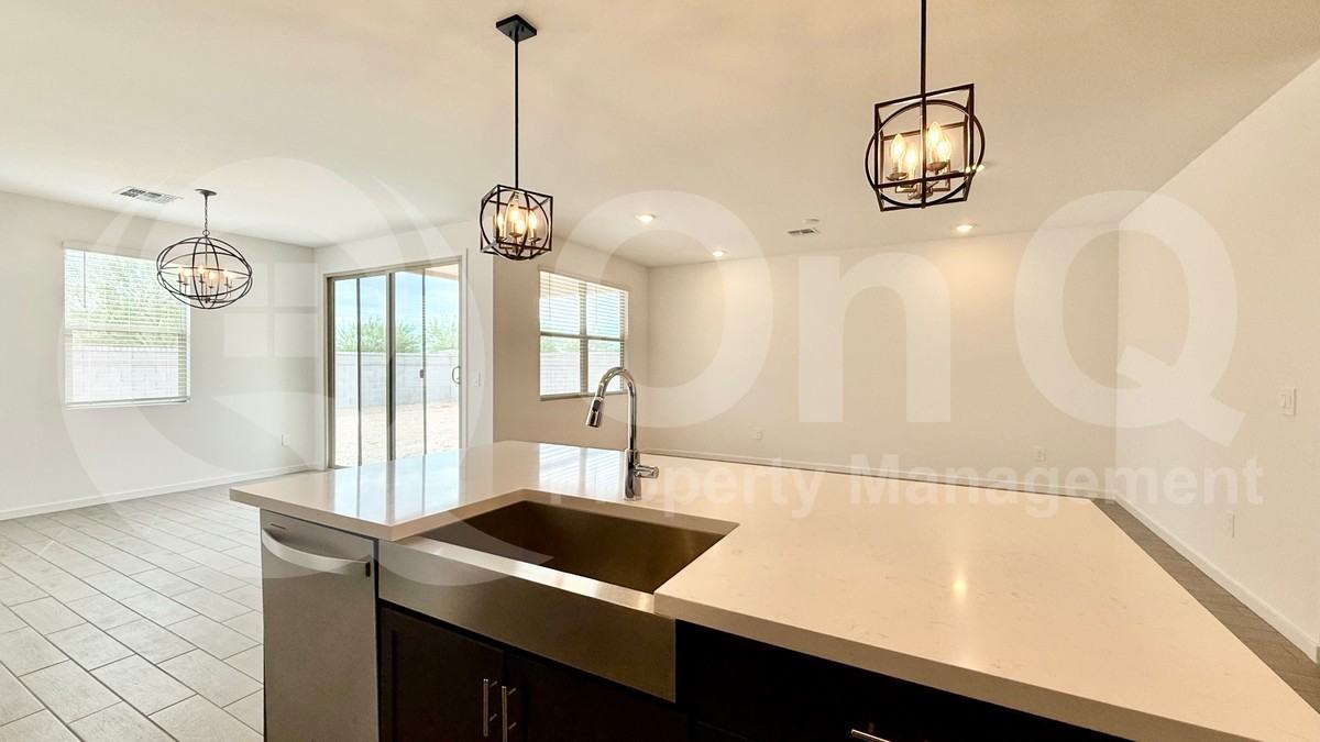 4422 W Hunter Trl - Photo 7 of 26