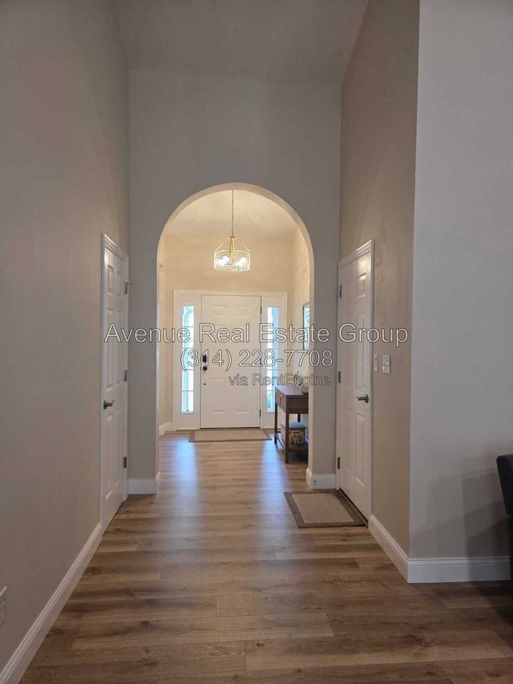 956 Briar Green Ct - Photo 3 of 30
