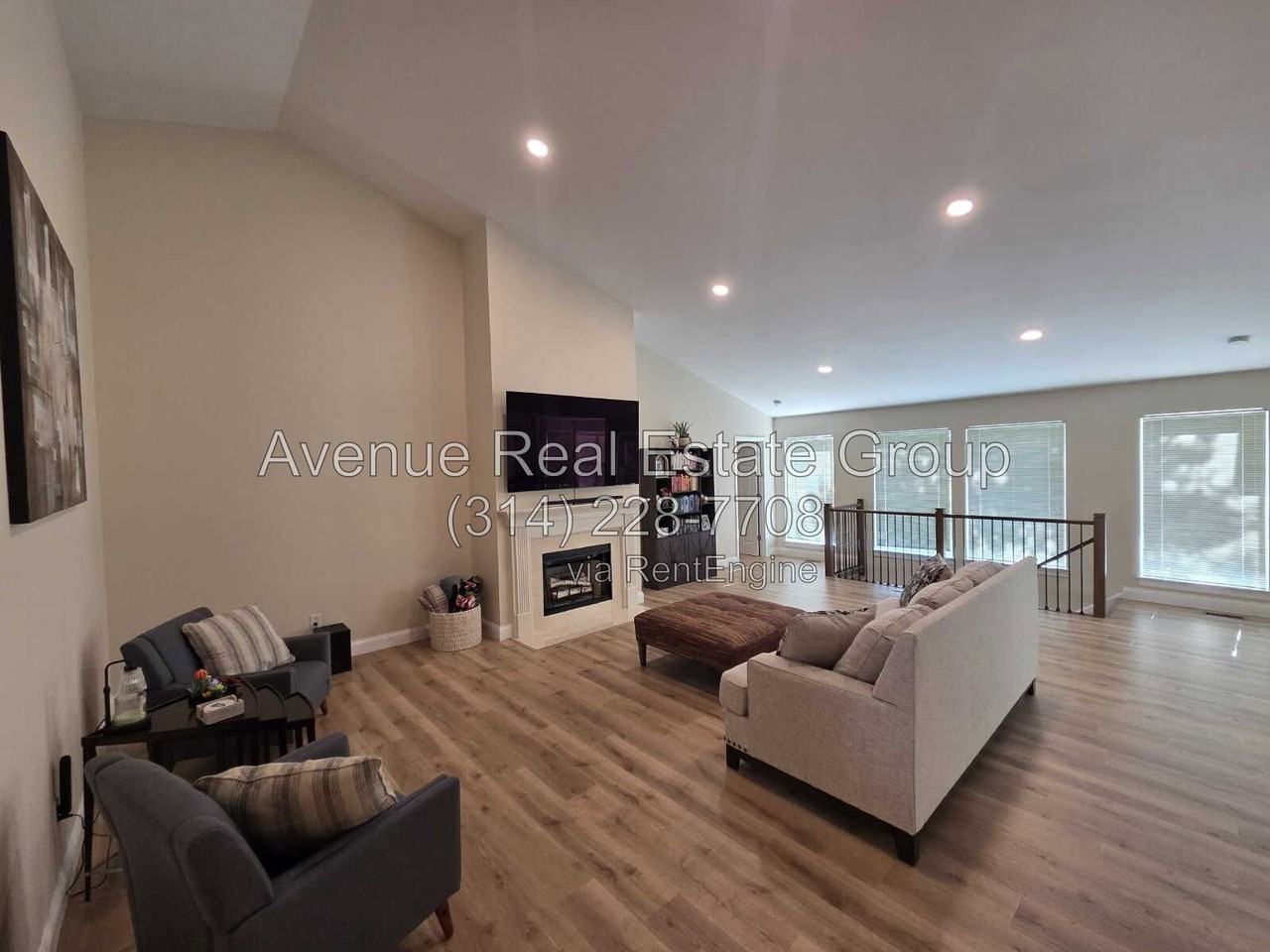 956 Briar Green Ct - Photo 4 of 30