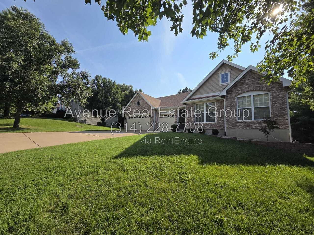 956 Briar Green Ct - Photo 2 of 28