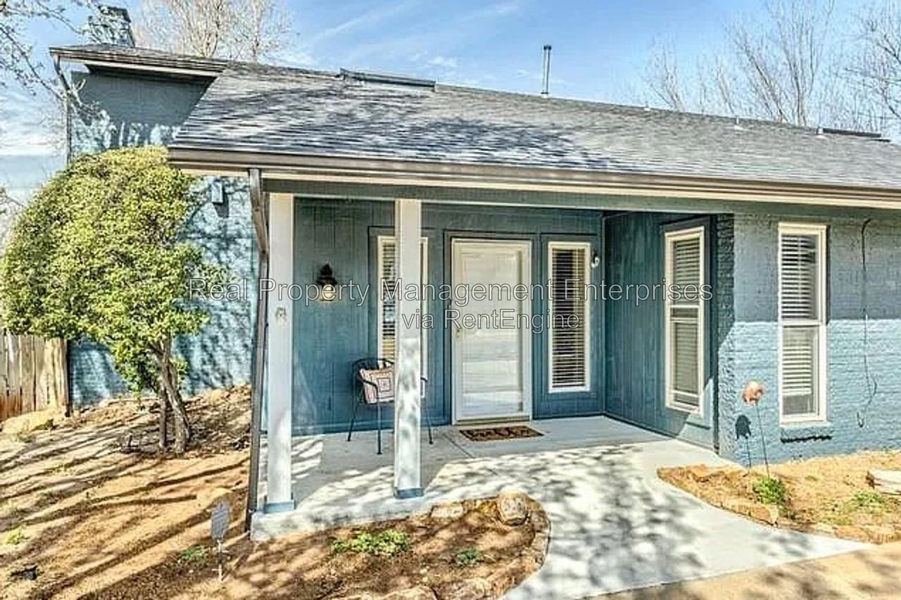 2905 Lamp Post Ln - Photo 2 of 46