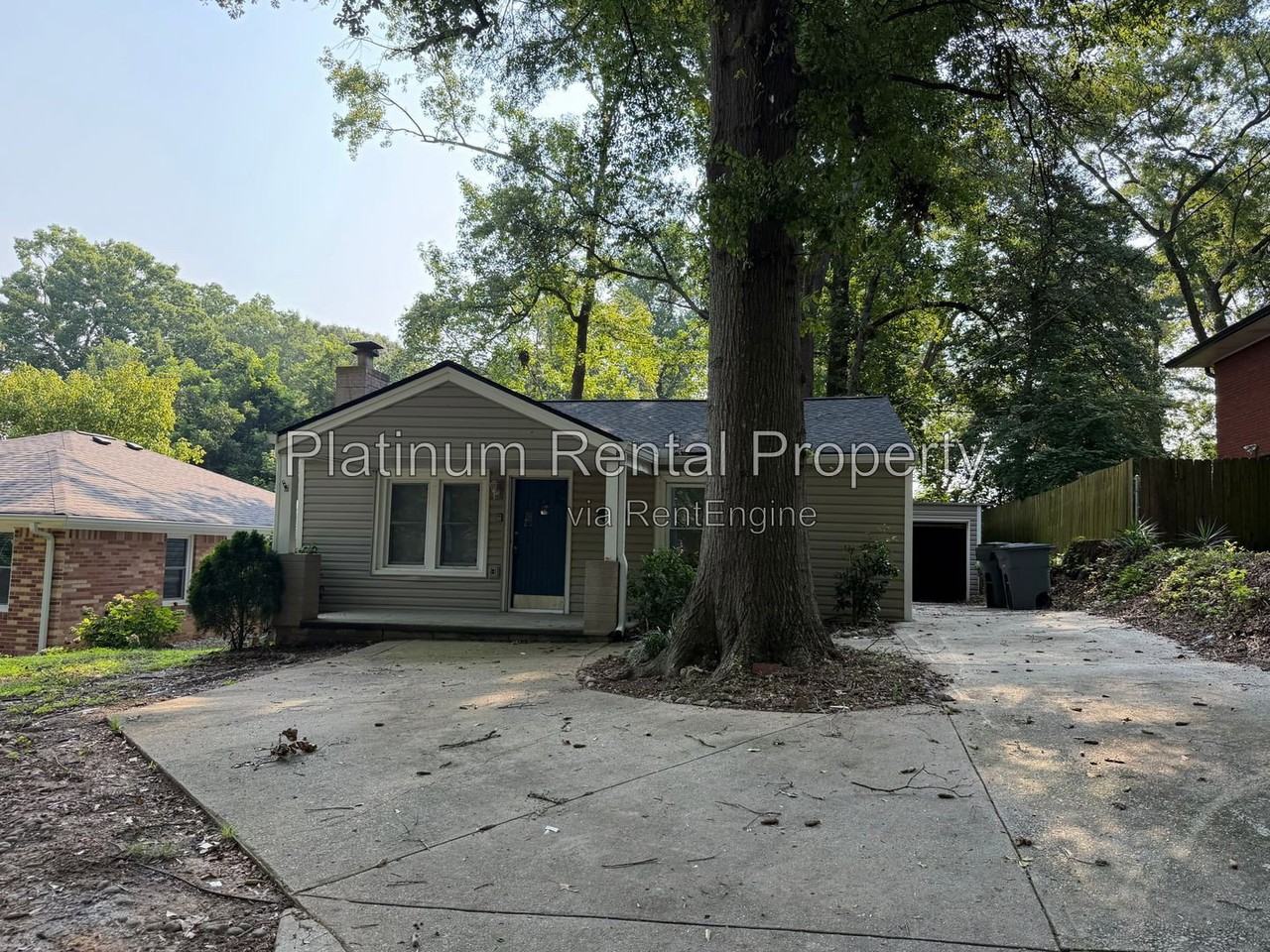 3224 Forrest Hills Dr - Photo 2 of 26