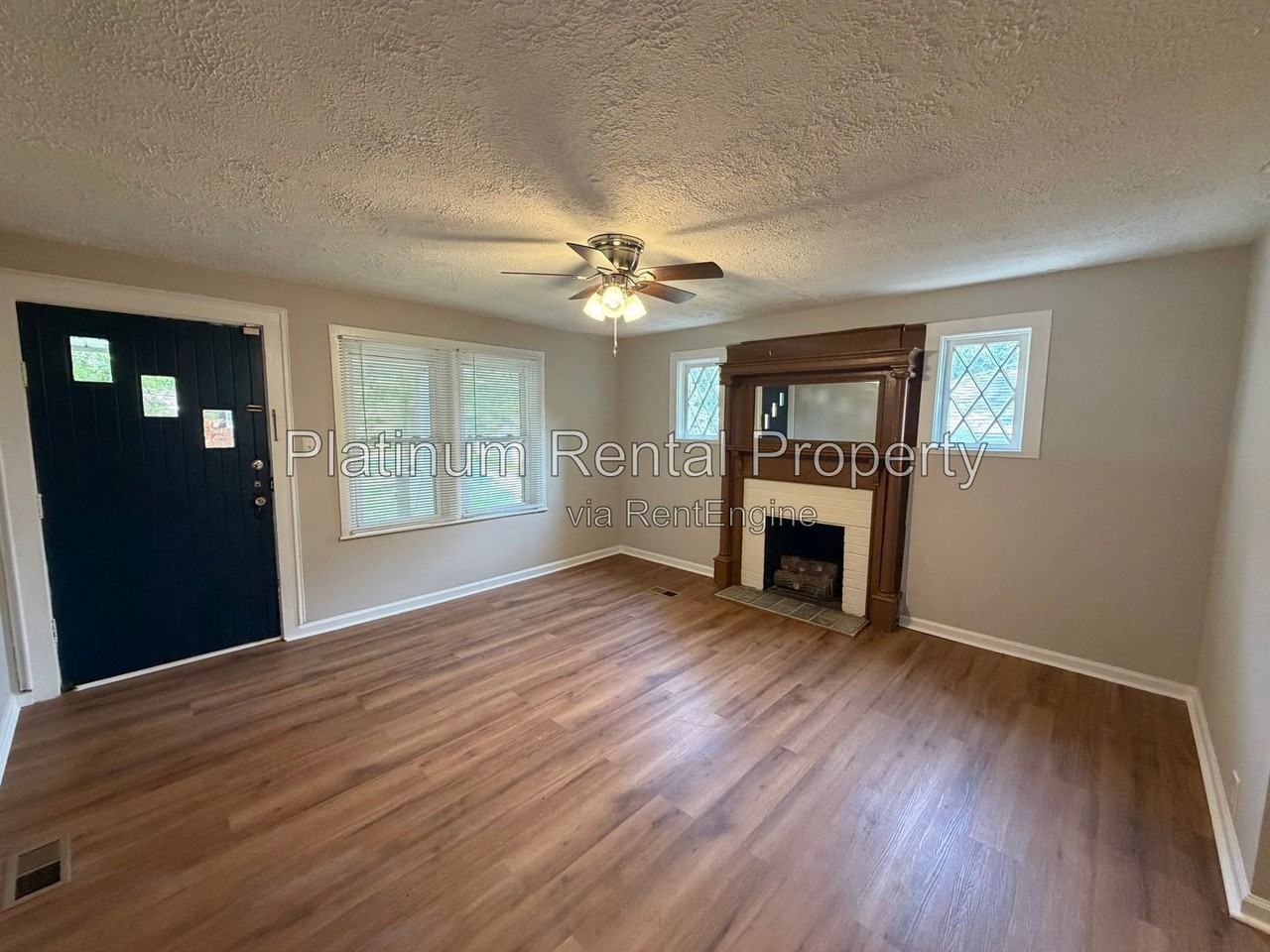 3224 Forrest Hills Dr - Photo 4 of 26