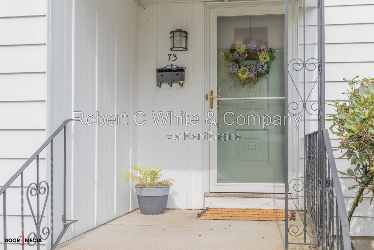 73 Montclair Dr - Photo 2 of 37