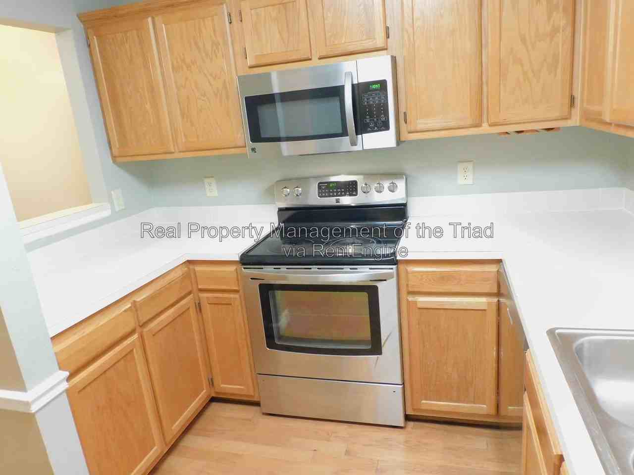 12 Cedar Knoll Dr - Photo 5 of 19