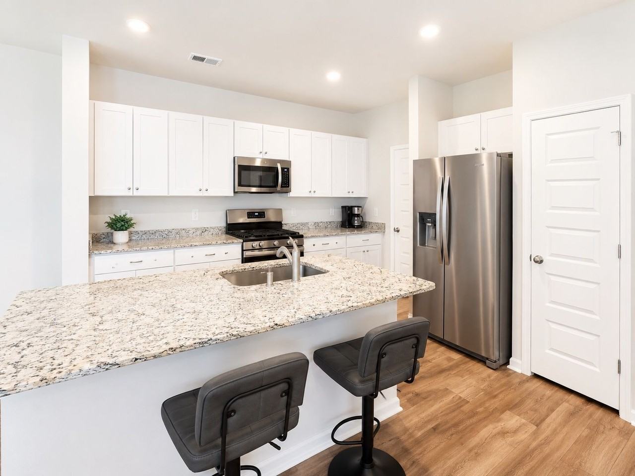 256 Agrarian Ave - Photo 7 of 21