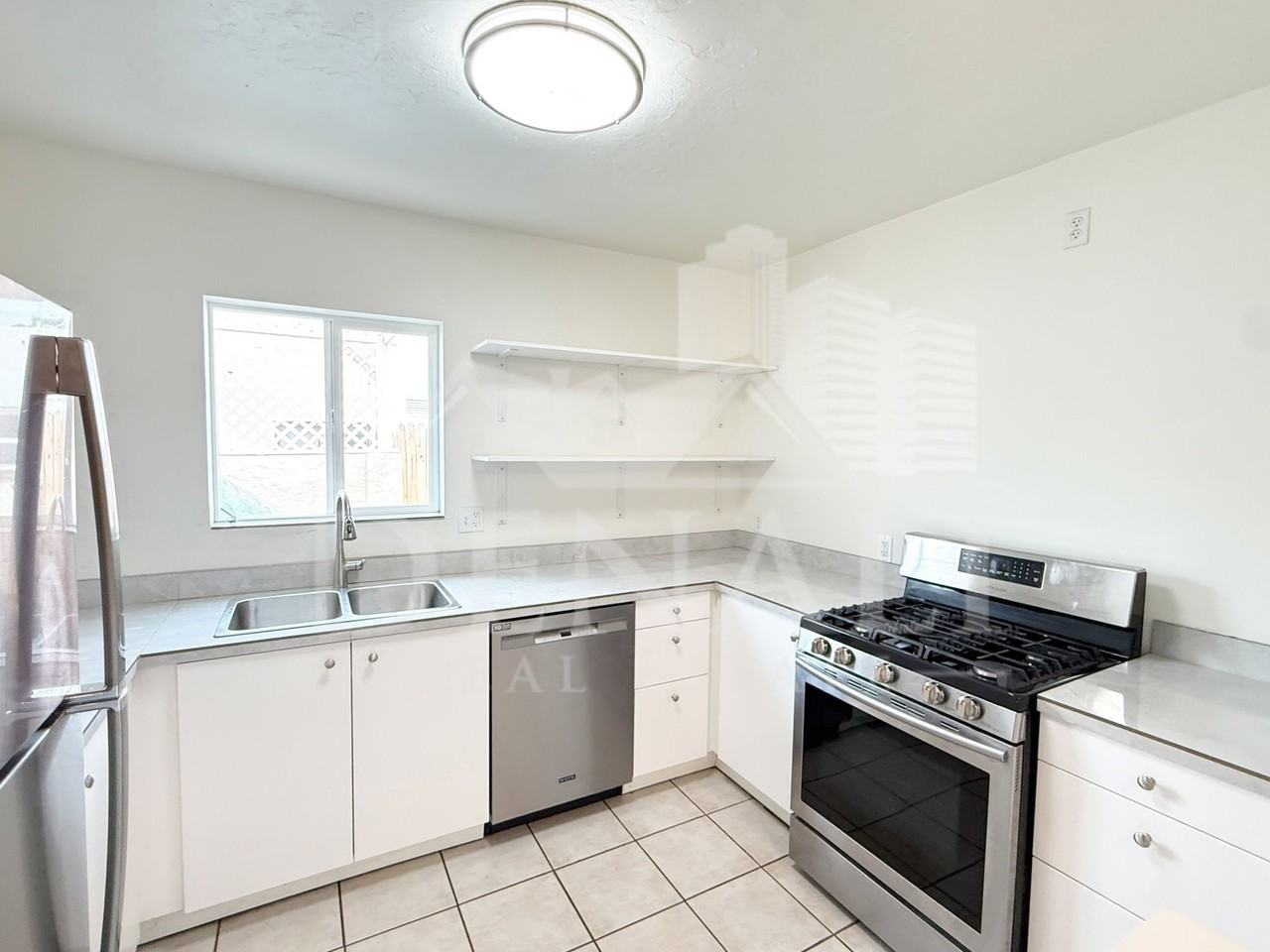 3215 E Willard St #1 - Photo 6 of 18
