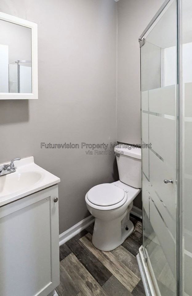 832 Richards St #2E - Photo 4 of 5
