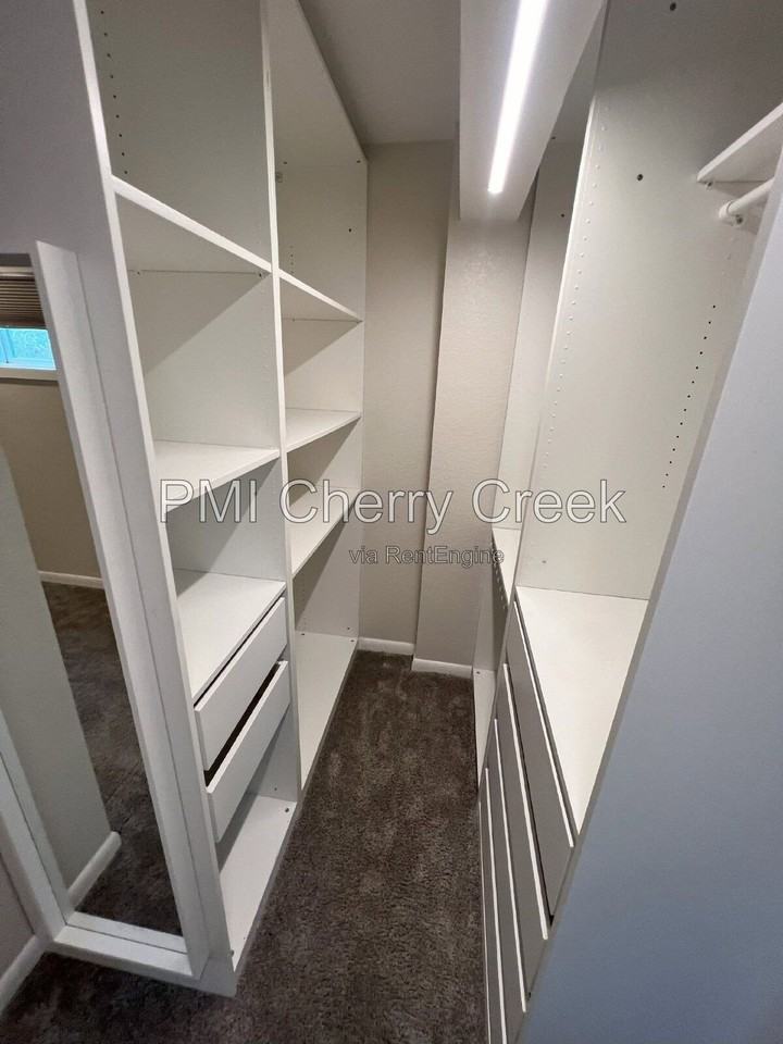 3000 S Holly Pl - Photo 6 of 31