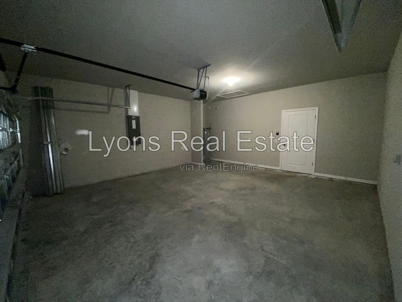 5625 Abelman Rd - Photo 7 of 41