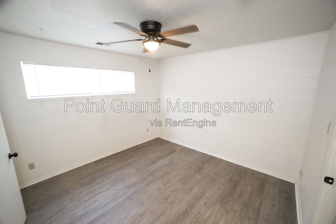 1408 Cambridge Pl - Photo 4 of 14