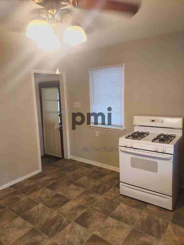 2060 N Water St - Photo 5 of 19