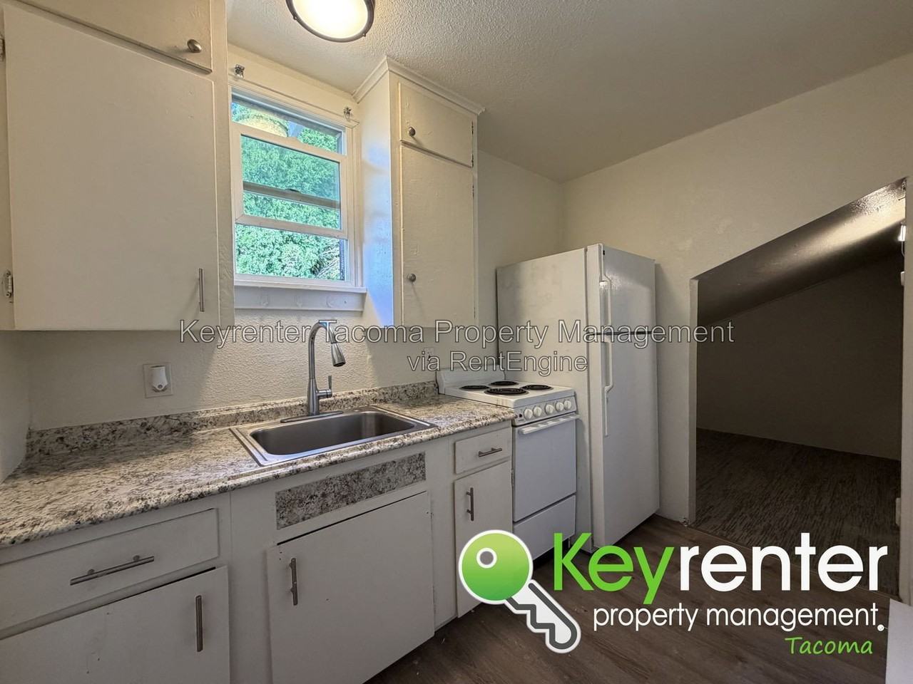 5221 S M St #4 - Photo 6 of 8