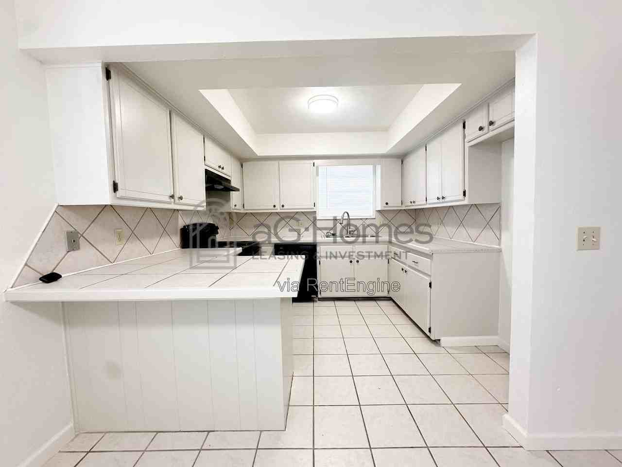 909 Cherrywood Ln - Photo 7 of 14