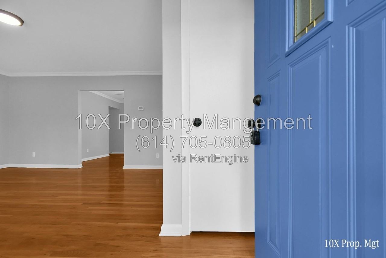 388 Shanahan Rd - Photo 6 of 49
