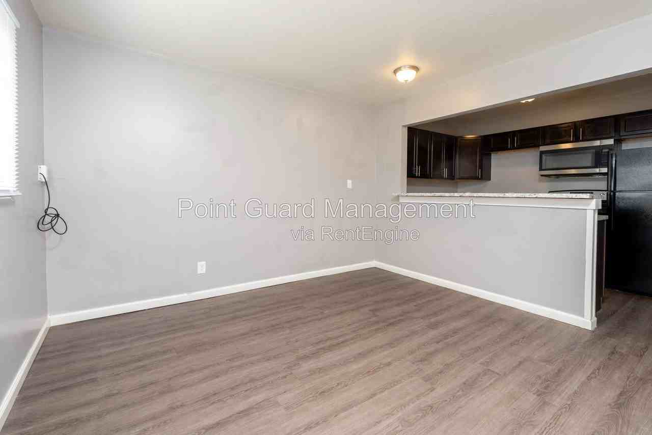2110 E 16th St N #101 - Photo 6 of 19