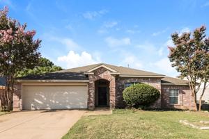 featured image of 1626 Redwood Dr