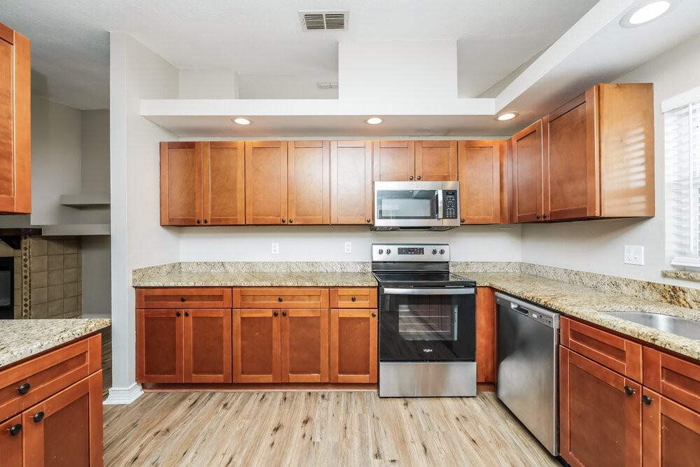 12914 Astorwood Pl - Photo 7 of 16