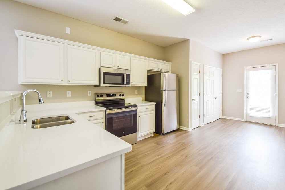 9973 Fox Run Dr - Photo 7 of 16