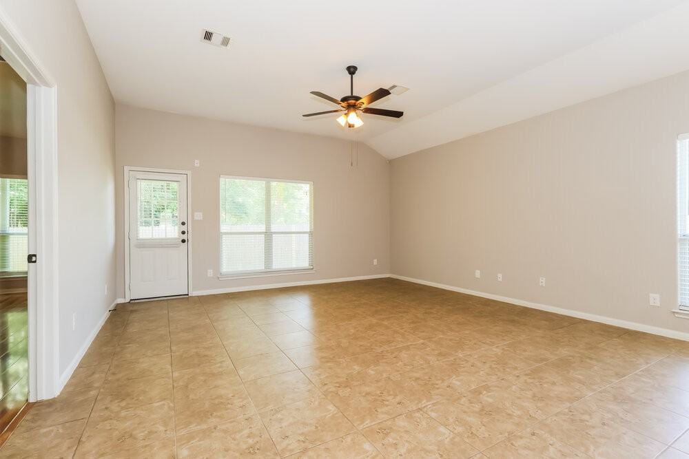 18415 Sunrise Maple Dr - Photo 3 of 16