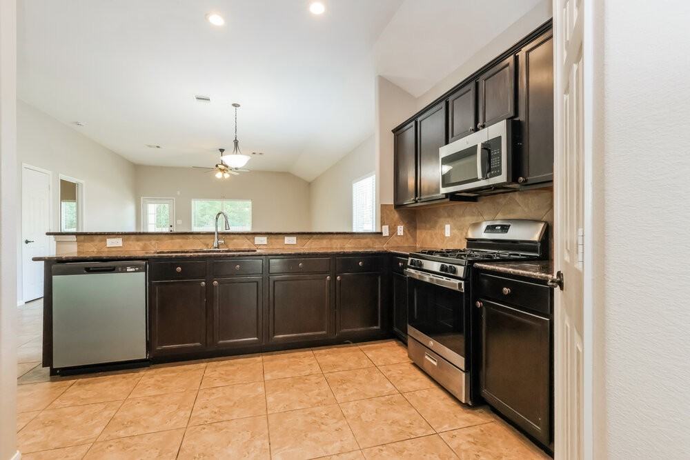 18415 Sunrise Maple Dr - Photo 7 of 16