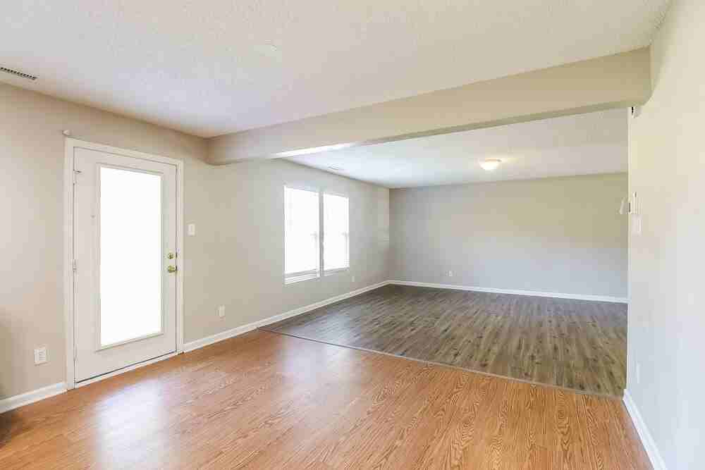 4490 Saint Catherines Ct - Photo 7 of 17