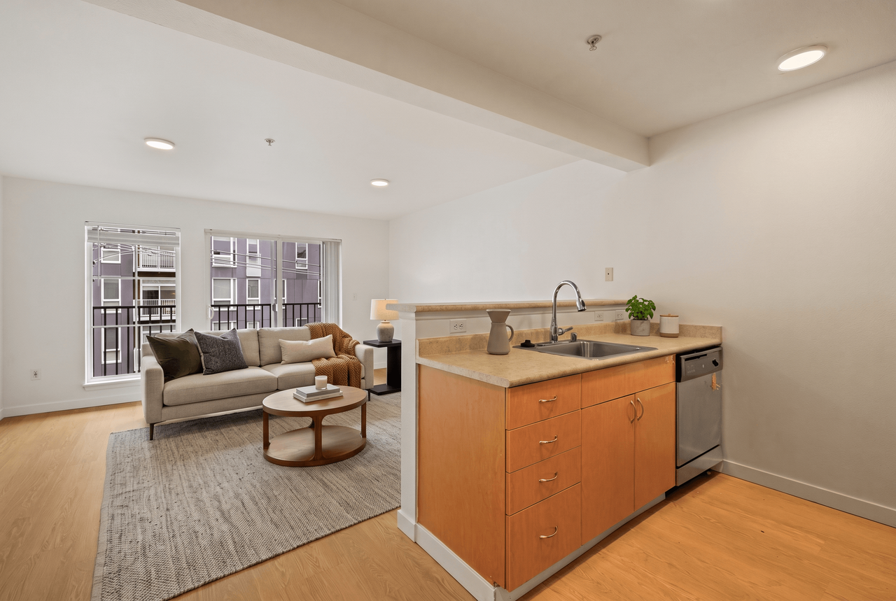 Counterbalance Apartments - Photo 3 of 42