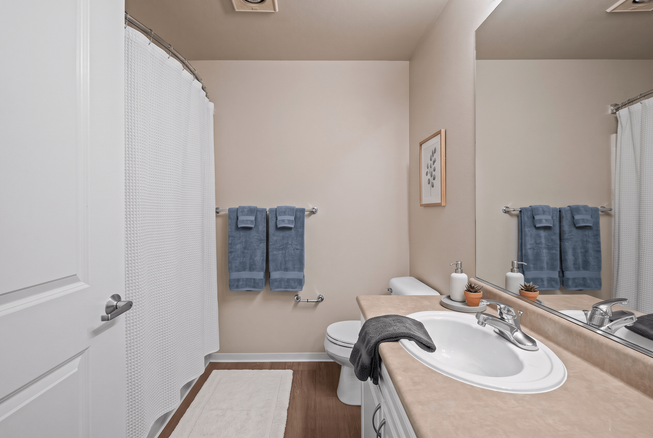 Counterbalance Apartments - Photo 6 of 42