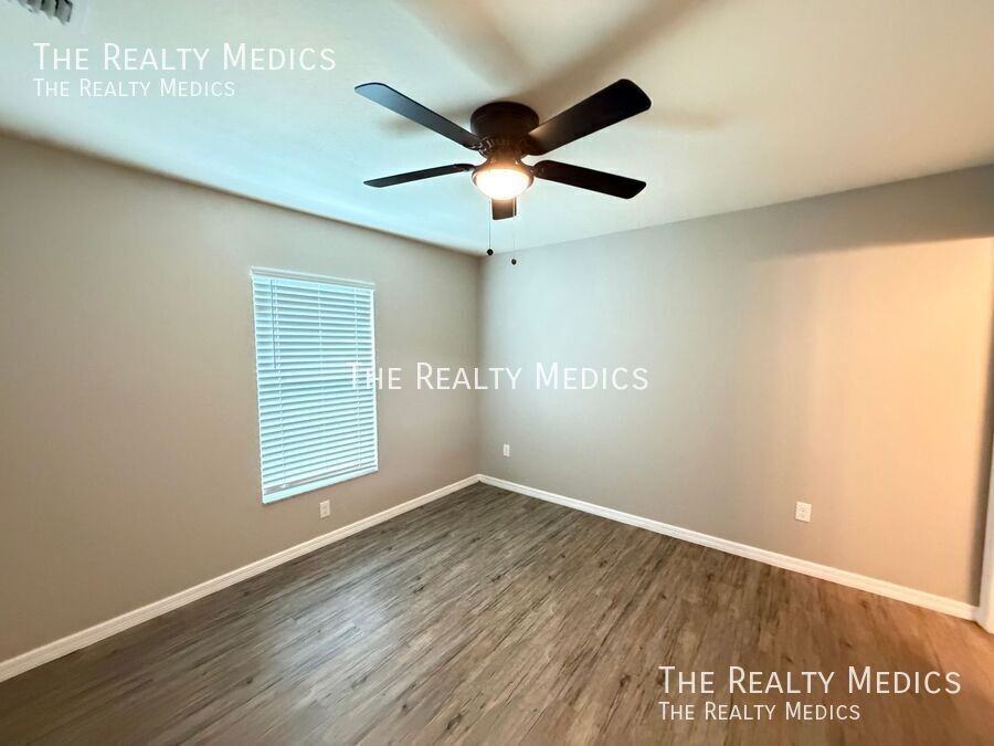 5633 Nw 2nd Pl - Photo 5 of 20
