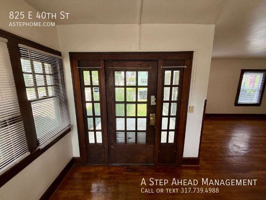 825 E 40th St - Photo 3 of 20