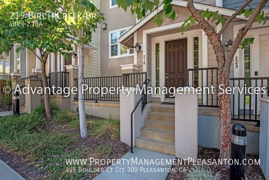 219 Birch Creek Dr - Photo 2 of 20