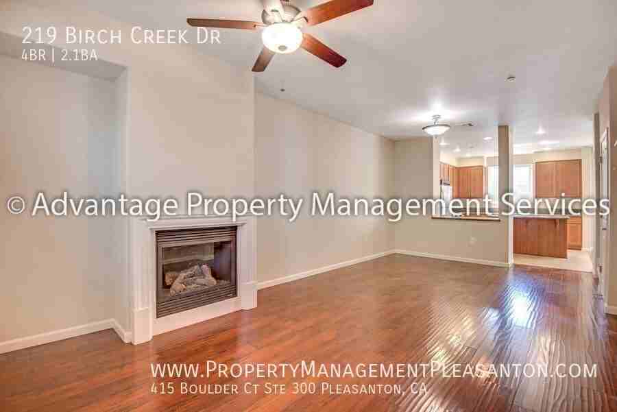 219 Birch Creek Dr - Photo 4 of 20