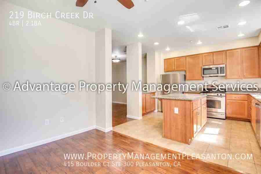 219 Birch Creek Dr - Photo 6 of 20