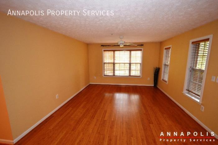 631 Admiral Dr - Photo 5 of 19