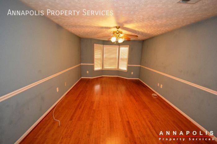 631 Admiral Dr - Photo 6 of 19