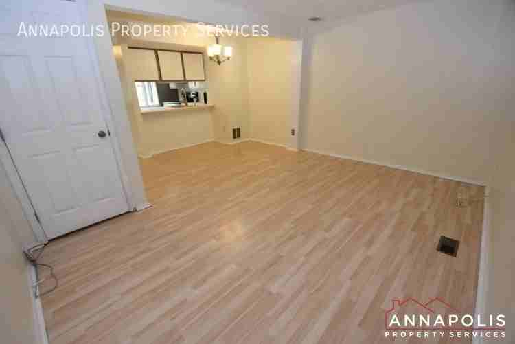 7660 Fairbanks Ct - Photo 5 of 18