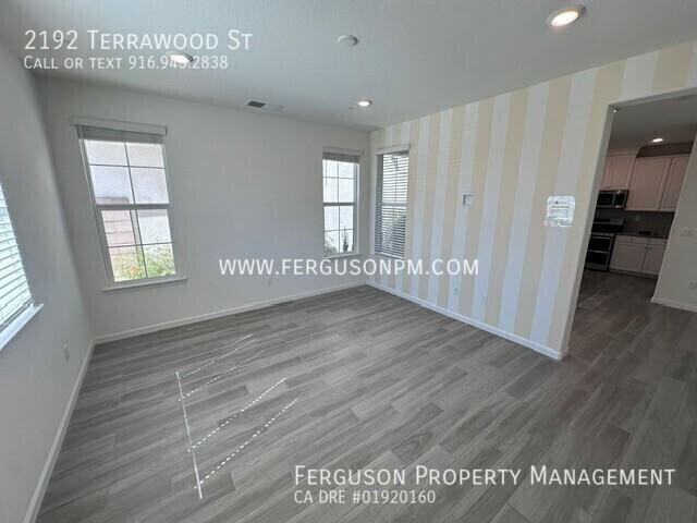 2192 Terrawood St - Photo 3 of 18